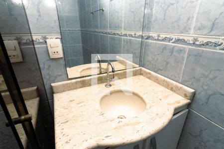 Casa de condomínio à venda com 60m², 2 quartos e 1 vagaBanheiro da Suíte 2