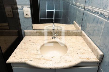 Casa de condomínio à venda com 60m², 2 quartos e 1 vagaBanheiro da Suíte 2