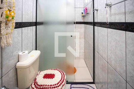 Banheiro Social de casa à venda com 5 quartos, 269m² em Taboão, Diadema