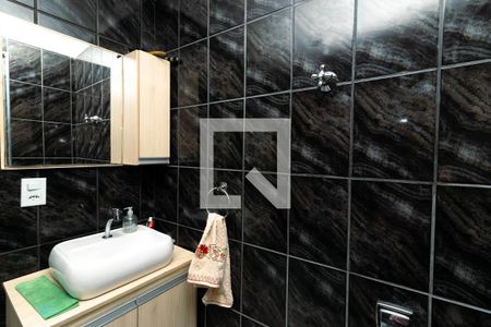 Casa à venda com 78m², 3 quartos e 1 vaga Casa à venda com 78m², 3 quartos e 1 vagaBanheiro