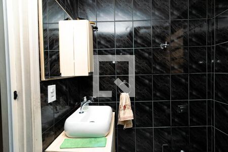 Casa à venda com 78m², 3 quartos e 1 vaga Casa à venda com 78m², 3 quartos e 1 vagaBanheiro