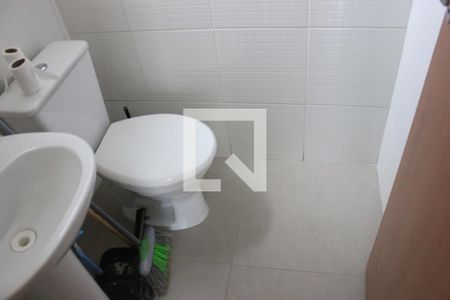 Lavabo de apartamento para alugar com 2 quartos, 45m² em Vila Galvão, Guarulhos