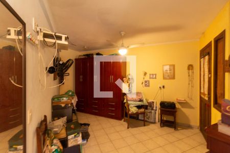 Casa à venda com 220m², 4 quartos e 2 vagasEdicula