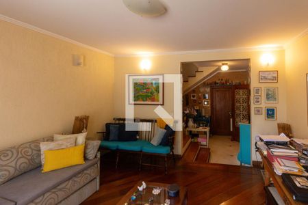 Sala de casa à venda com 4 quartos, 220m² em Vila Mariana, São Paulo