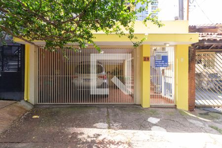Casa à venda com 220m², 4 quartos e 2 vagasFachada
