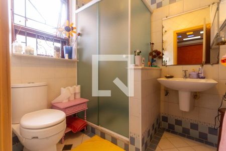 Casa à venda com 220m², 4 quartos e 2 vagasBanheiro