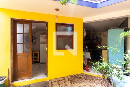 Casa à venda com 220m², 4 quartos e 2 vagasEdicula