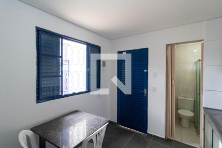 Studio para alugar com 25m², 1 quarto e 1 vagaKitnet