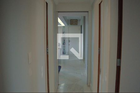 Apartamento para alugar com 160m², 3 quartos e 2 vagasCorredor