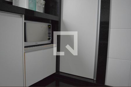 Apartamento para alugar com 160m², 3 quartos e 2 vagasCozinha - Armários