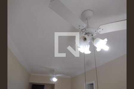 Detalhe da sala de apartamento para alugar com 1 quarto, 70m² em Guilhermina, Praia Grande