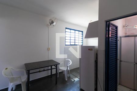 Sala de kitnet/studio para alugar com 1 quarto, 30m² em Cidade Universitária, Campinas