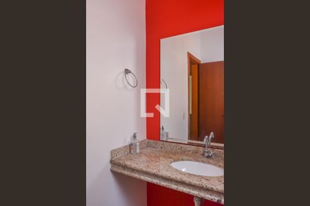 Casa à venda com 248m², 4 quartos e 4 vagasBanheiro da Suíte 4