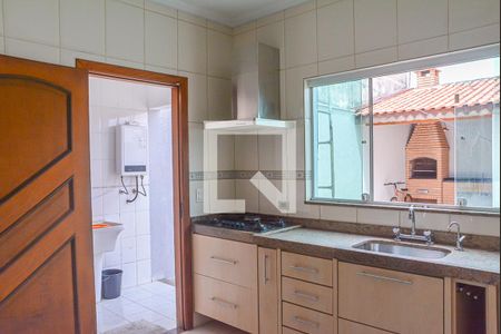 Casa à venda com 248m², 4 quartos e 4 vagasCozinha