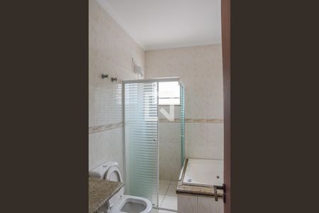 Casa à venda com 248m², 4 quartos e 4 vagasBanheiro da Suíte 3