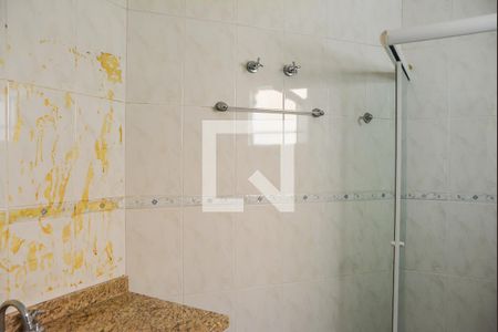 Casa à venda com 248m², 4 quartos e 4 vagasBanheiro da Suíte 2