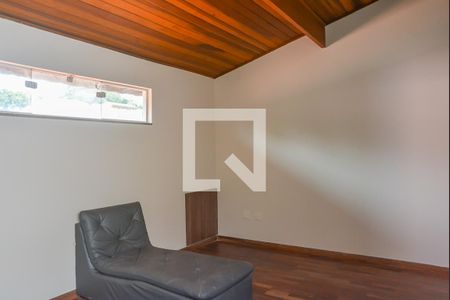 Casa à venda com 248m², 4 quartos e 4 vagasQuarto 4 - Suíte