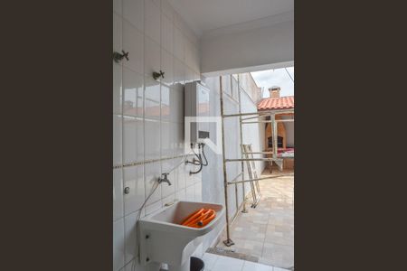 Casa à venda com 248m², 4 quartos e 4 vagasÁrea de Serviço