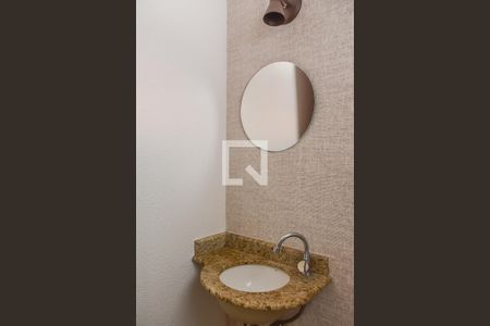 Casa à venda com 248m², 4 quartos e 4 vagasLavabo