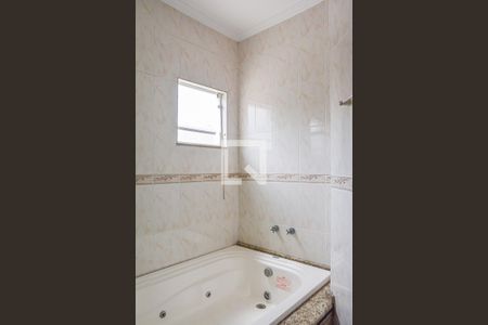 Casa à venda com 248m², 4 quartos e 4 vagasBanheiro da Suíte 3