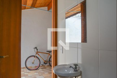 Casa à venda com 248m², 4 quartos e 4 vagasBanheiro de serviço
