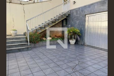 Casa à venda com 200m², 3 quartos e 4 vagasGaragem