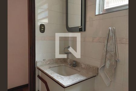 Casa à venda com 200m², 3 quartos e 4 vagasLavabo