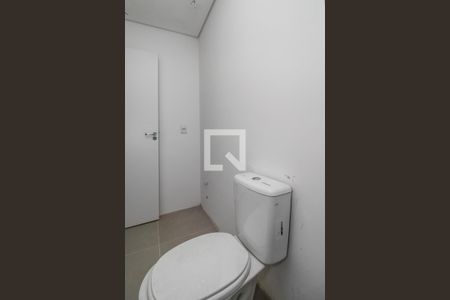 Casa à venda com 210m², 3 quartos e 4 vagasBanheiro da Suíte 2