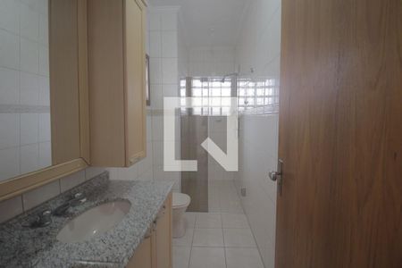 Casa para alugar com 575m², 5 quartos e 4 vagasBanheiro 1