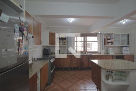 Casa para alugar com 575m², 5 quartos e 4 vagasCozinha