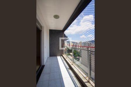 Varanda da sala de apartamento para alugar com 3 quartos, 165m² em Icaraí, Niterói
