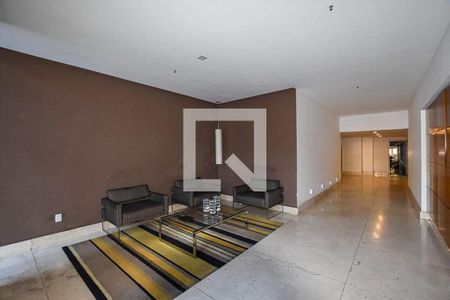 Apartamento à venda com 180m², 3 quartos e 2 vagas Apartamento à venda com 180m², 3 quartos e 2 vagasHall de Entrada