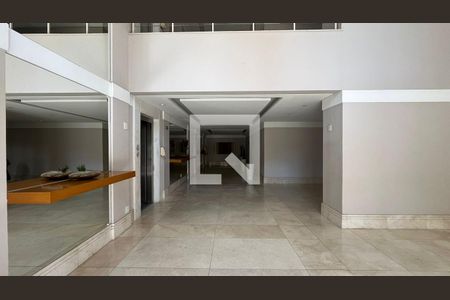 Apartamento à venda com 192m², 3 quartos e 3 vagas Apartamento à venda com 192m², 3 quartos e 3 vagasÁrea comum