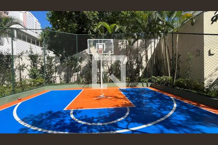 Apartamento à venda com 192m², 3 quartos e 3 vagas Apartamento à venda com 192m², 3 quartos e 3 vagasÁrea comum