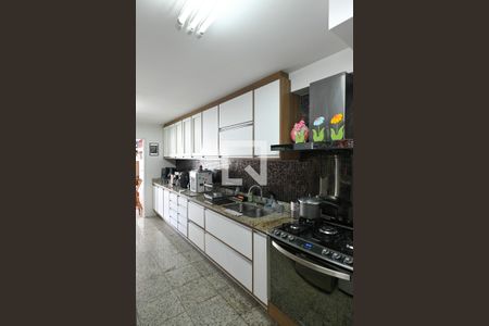 Apartamento à venda com 192m², 3 quartos e 3 vagas Apartamento à venda com 192m², 3 quartos e 3 vagasCozinha