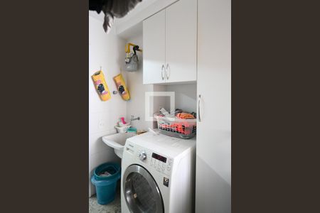 Apartamento à venda com 192m², 3 quartos e 3 vagas Apartamento à venda com 192m², 3 quartos e 3 vagasArea de Serviço