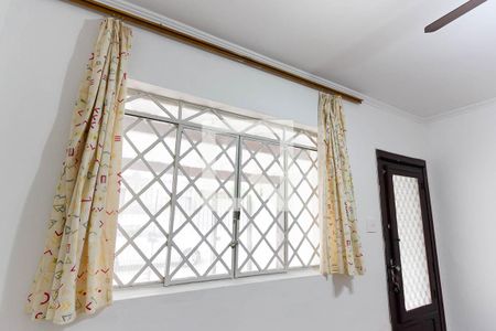 Sala de casa à venda com 2 quartos, 112m² em Vila Hamburguesa, São Paulo