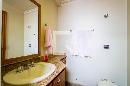 Apartamento à venda com 183m², 4 quartos e 3 vagas Apartamento à venda com 183m², 4 quartos e 3 vagasBanheiro do quarto 2