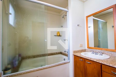 Apartamento à venda com 183m², 4 quartos e 3 vagas Apartamento à venda com 183m², 4 quartos e 3 vagasBanheiro do quarto 1