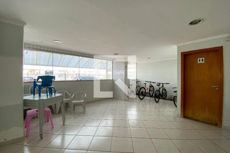 Apartamento para alugar com 56m², 2 quartos e 1 vagaÁrea comum - Salão de festas