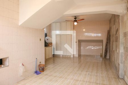 Casa à venda com 100m², 2 quartos e 2 vagasGaragem