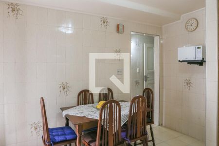 Casa à venda com 100m², 2 quartos e 2 vagasCozinha