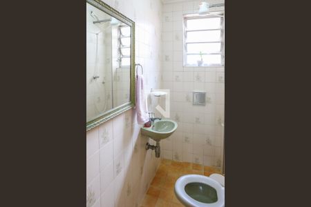 Casa à venda com 100m², 2 quartos e 2 vagasBanheiro 2