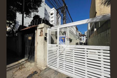 Casa à venda com 119m², 4 quartos e 1 vagaFachada