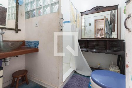 Casa à venda com 119m², 4 quartos e 1 vagaBanheiro