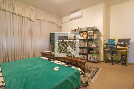 Casa à venda com 310m², 3 quartos e 4 vagasSuite 2