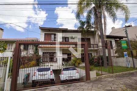 Casa à venda com 310m², 3 quartos e 4 vagasFachada