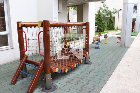 Apartamento para alugar com 102m², 3 quartos e 2 vagasÁrea comum - Playground