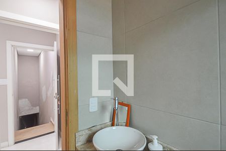 Casa à venda com 70m², 2 quartos e sem vaga Casa à venda com 70m², 2 quartos e sem vagaBanheiro da Suíte