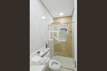 Casa à venda com 70m², 2 quartos e sem vaga Casa à venda com 70m², 2 quartos e sem vagaBanheiro